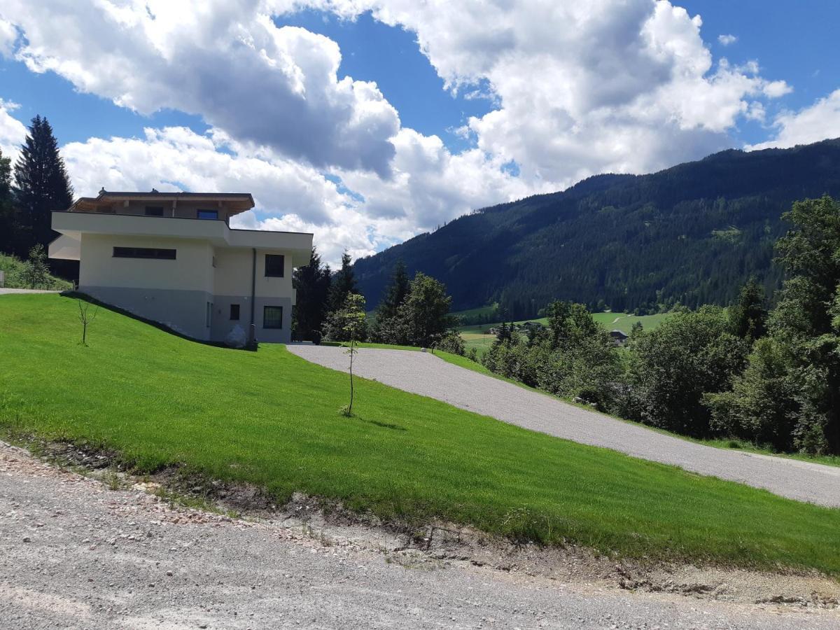 Haus Holzmann Apartment ราดชตัดท์ ภายนอก รูปภาพ