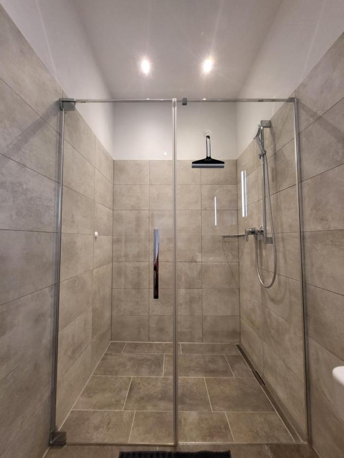 Haus Holzmann Apartment ราดชตัดท์ ภายนอก รูปภาพ